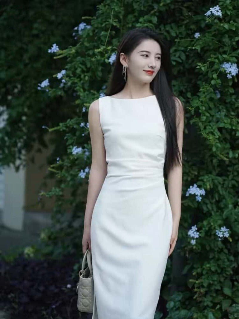Black/White Sleeveless Boat Neck Slim Fit Mini Dress