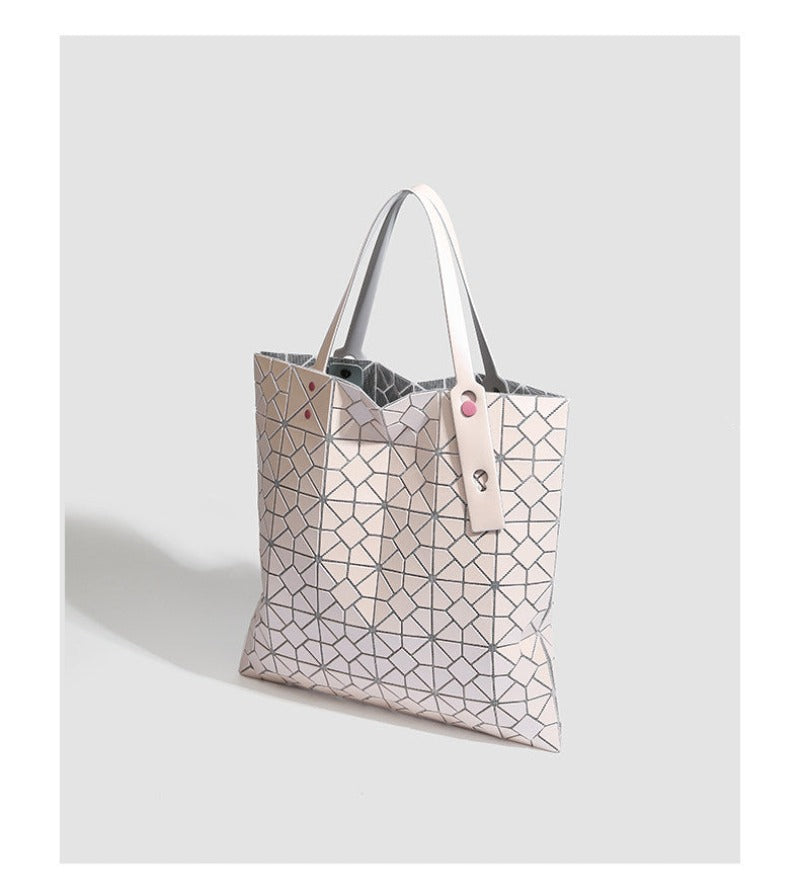 Geometric Pattern Structured Tote Bag for Daily Commuting
