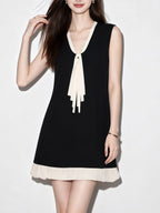 Black V Neck Bow Tie Sleeveless Pleated Hem Mini Dress