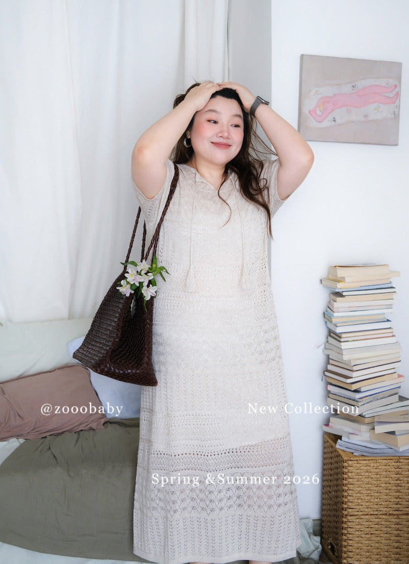 Plus Size Round Neck Short Sleeve Sheer Lace French Style Maxi Dress