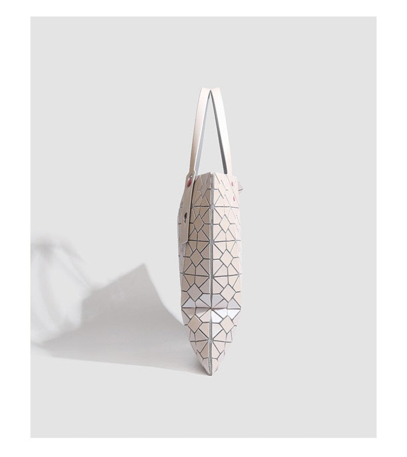 Geometric Pattern Structured Tote Bag for Daily Commuting