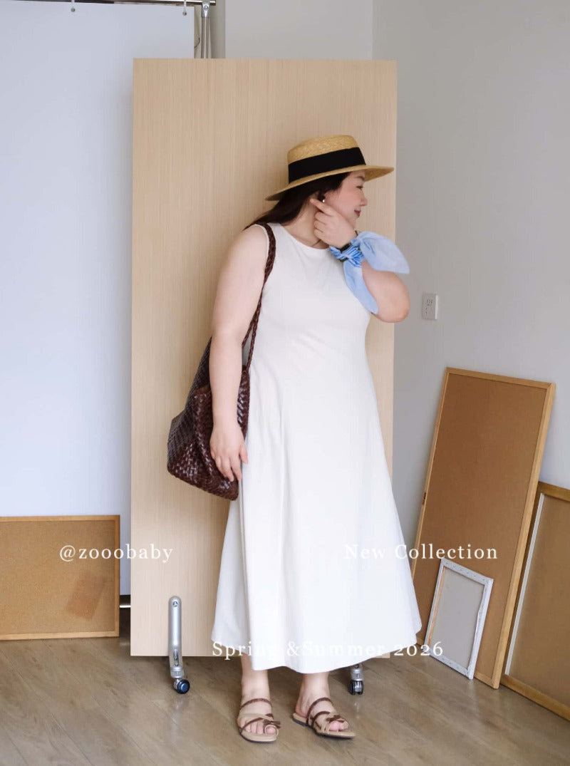 Plus Size Sleeveless High Waist A-Line Maxi Dress
