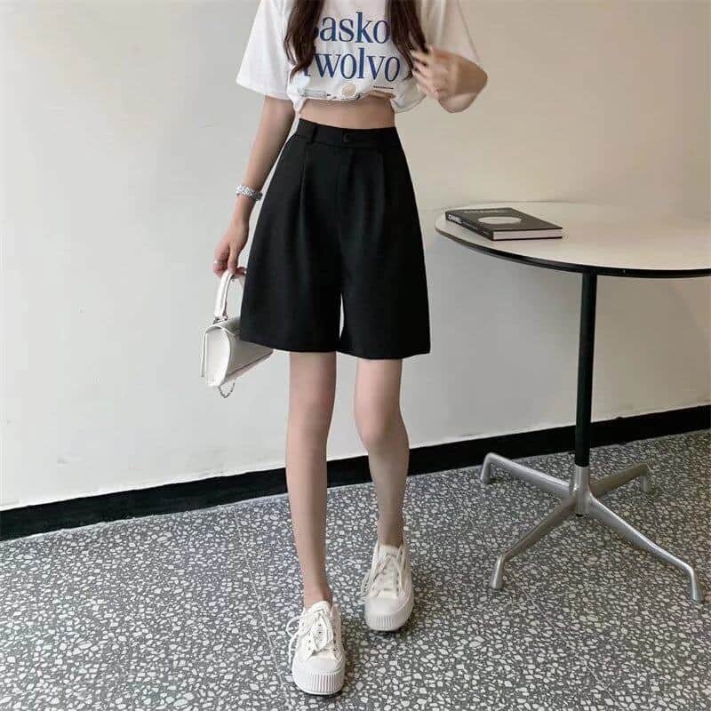 Black High - Waisted Pleated Wide Leg Shorts - EveningVerse - 3