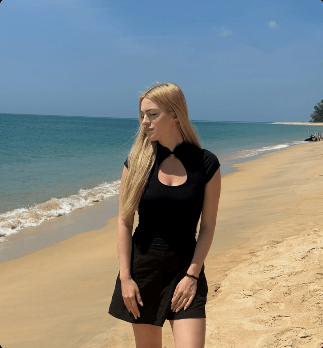 Black/White Mandarin Collar Cut Out Cap Sleeve Top - EveningVerse1