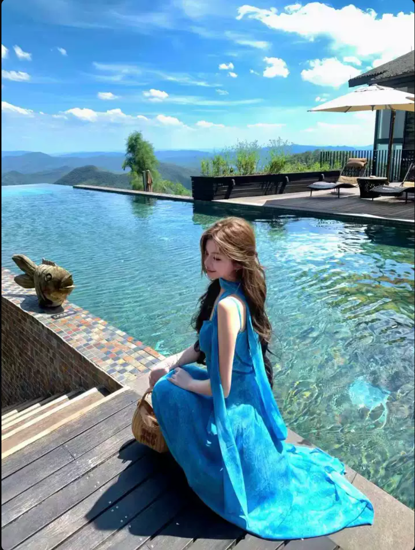 Blue Tie Dye Chiffon Halter Neck Back Streamer Maxi Dress - EveningVerse6